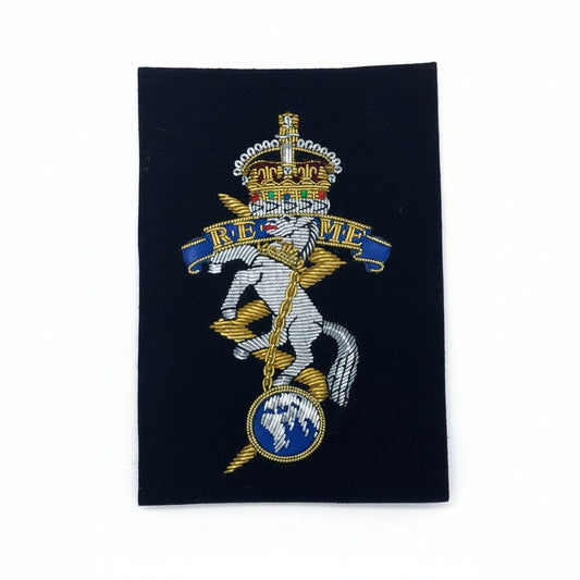 REME Blazer Badge Gold Wired - KING